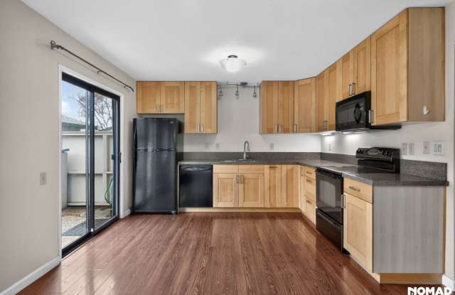 Charming 2BR Condo in San Jose Gallery 3