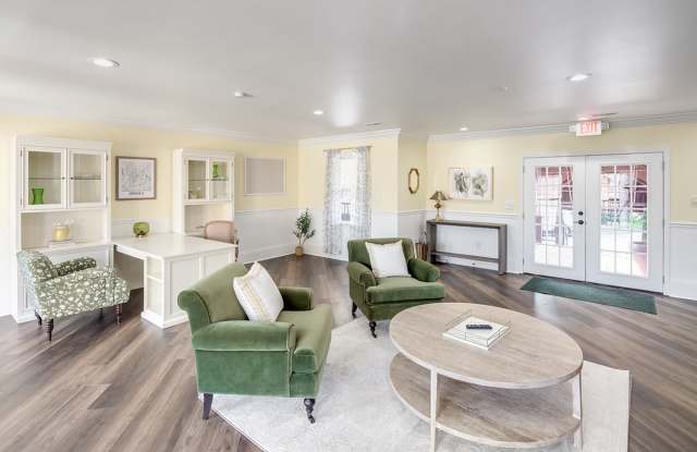 Pelham Place South Gallery 2