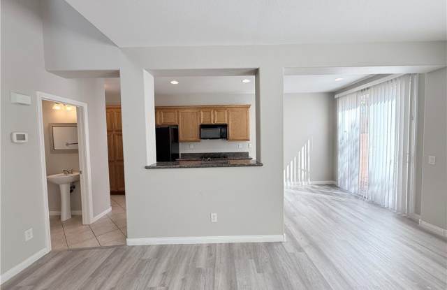 9517 Van Halen Lane Gallery 4
