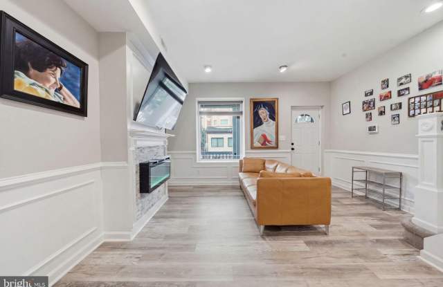 6114 ROSS Street Gallery 4