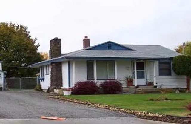 Charming 3 Bed, 1 Bath Rancher in Spokane Valley! - 520 South Van Marter Road, Spokane Valley, WA 99206