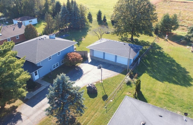 1133 Johnston Drive - 1133 Johnston Drive, Kane County, IL 60506
