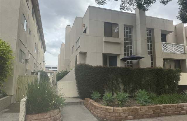 278 S Oak Knoll photos photos