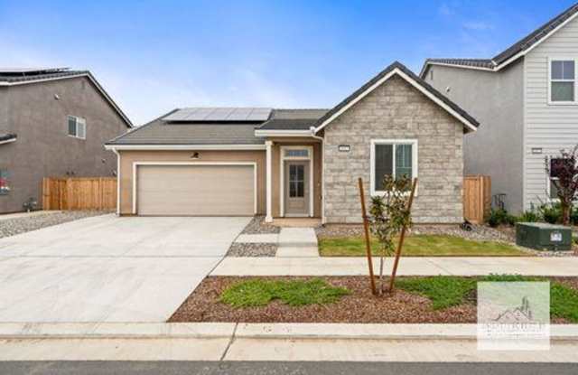 Brand New Three Bedroom Home in Clovis Unified School District! photos photos