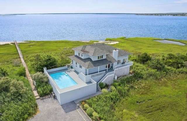 552 Dune Road Gallery 2