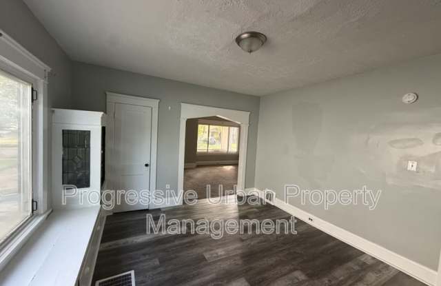 13709 Rugby Road - Downstairs Gallery 3