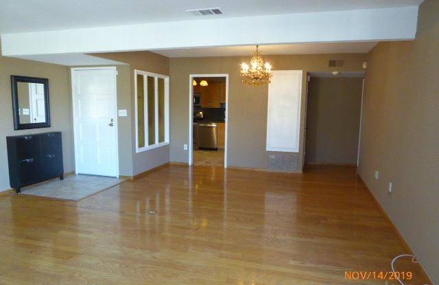 6856 Hyde Park Dr Gallery 2