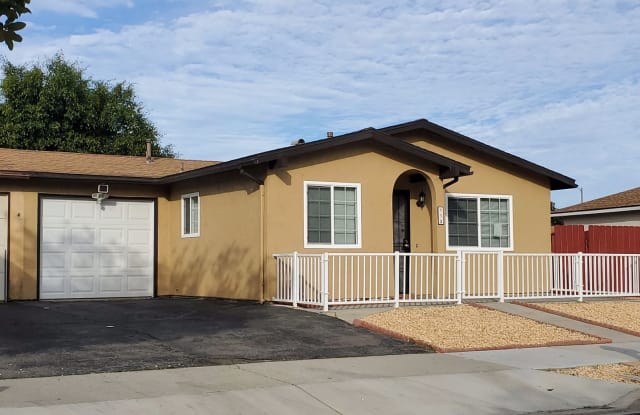 113 Francesca Dr. - 113 Francesca Drive, Oceanside, CA 92057