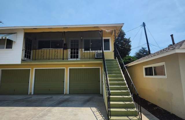 Beautiful 1-bedroom Upstairs Apartment in Pomona - 525 1/2 San Francisco Avenue, Pomona, CA 91767