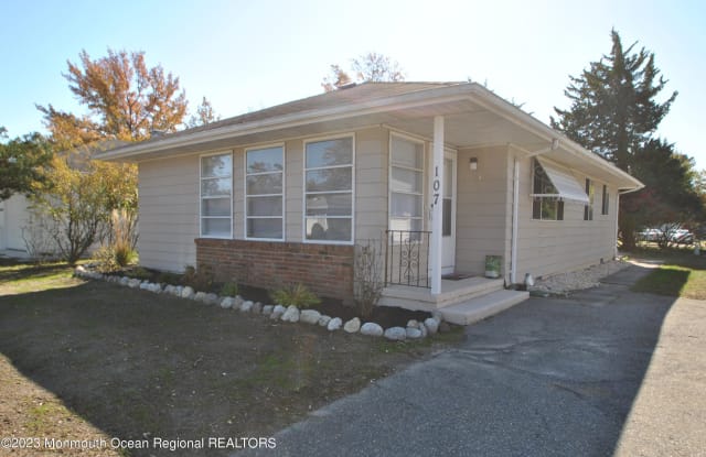 107 Charlotteville Drive S - 107 Charlotteville Drive South, Silver Ridge, NJ 08757