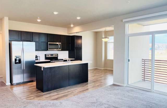 2 bedroom, 1 bath condo located in Northwest Loveland, CO photos photos