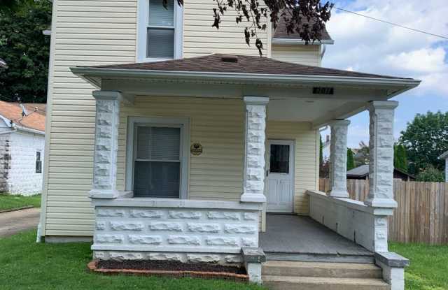 3 bedrooms  1 bath Colonial home photos photos