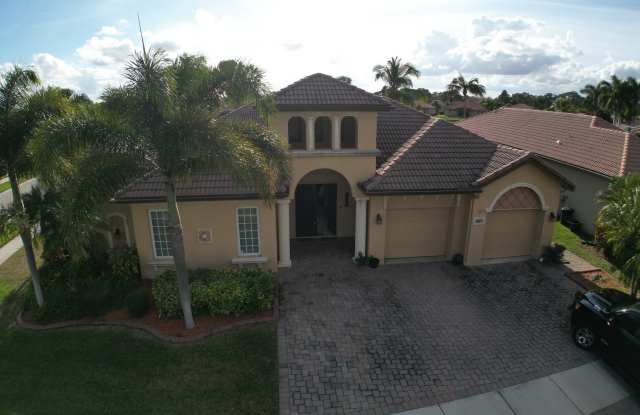 855 SW Grand Reserves Blvd photos photos