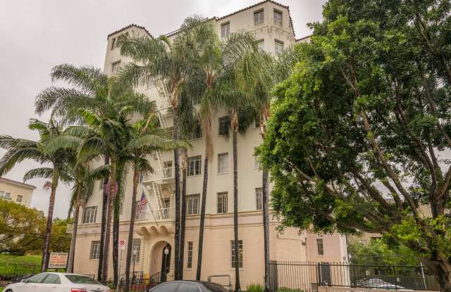 Linda Vista Apartments Gallery 3