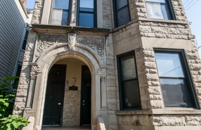 1014 West Roscoe Street - 1014 West Roscoe Street, Chicago, IL 60657