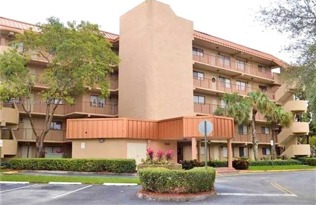 7451 NW 16th St photos photos