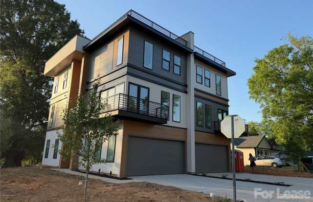 212 Smallwood Street S photos photos