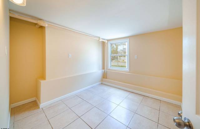 65 N Laclede Pl Gallery 4