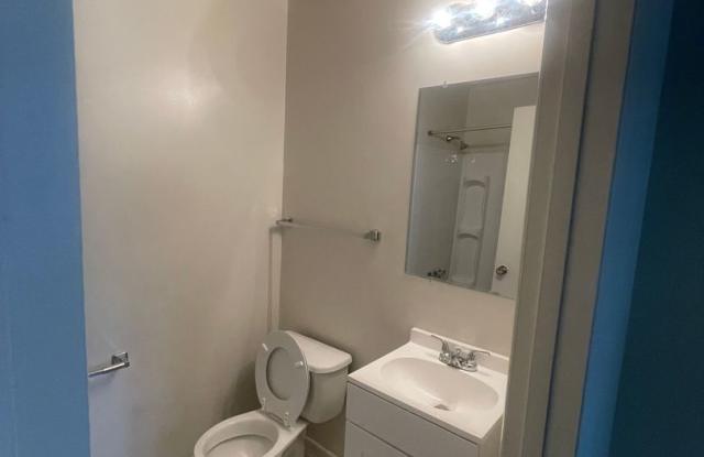 LIMITED TIME SPECIAL ~ One Month Free with 13 month lease term and security deposit $500 ~ Woodall Apartments ~ 1 Bedroom blocks from NCSU Campus ~ Pets Alowed Gallery 4