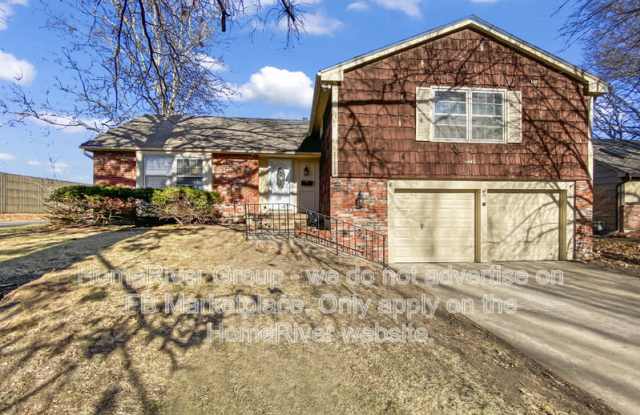11008 W 91st St - 11008 West 91st Street, Overland Park, KS 66214