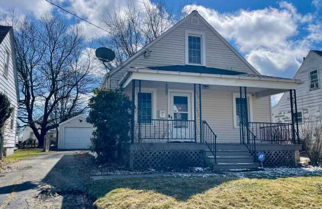 PERFECT 2 Story, 2 Bedroom Home! photos photos