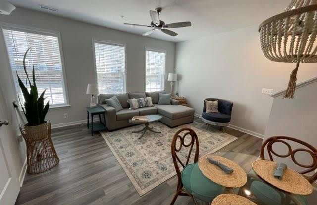 5926 Laurel Bed Lane Gallery 3