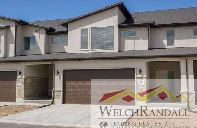 Spacious 3 Bed 2.5 Bath Townhome in West Haven photos photos Spacious 3 Bed 2.5 Bath Townhome in West Haven photos photos