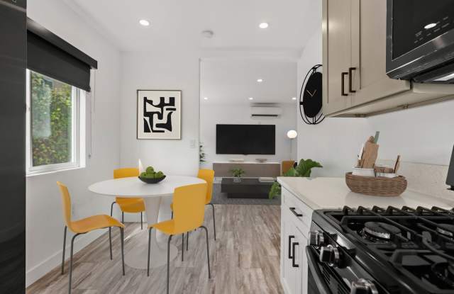 2511 Pennsylvania Avenue photos photos