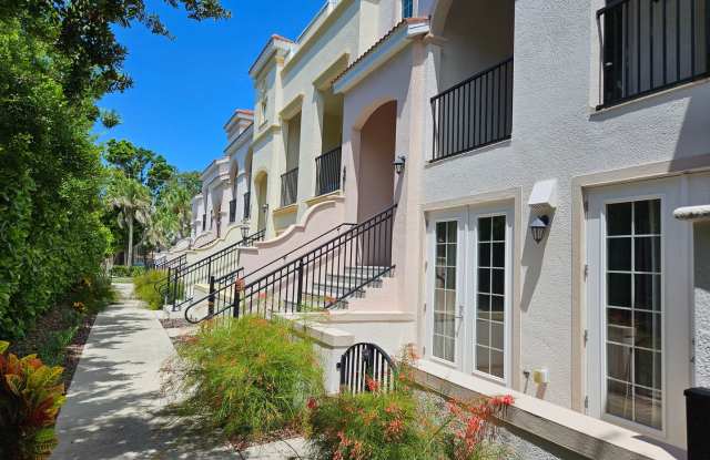 Seasonal Short-Term 2 Bedroom, 2.5 Bath Multi-Level Condo with Balcony and Patio located on Venice Island! photos photos