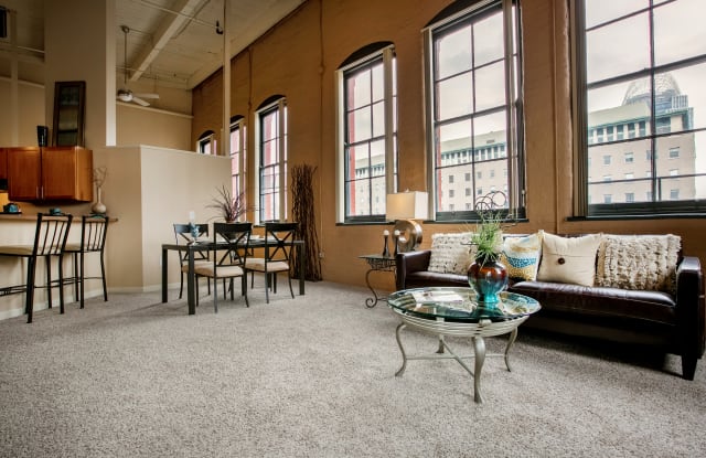 Sycamore Place Gallery 2
