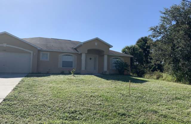 2687 SE San Filippo Drive SE photos photos