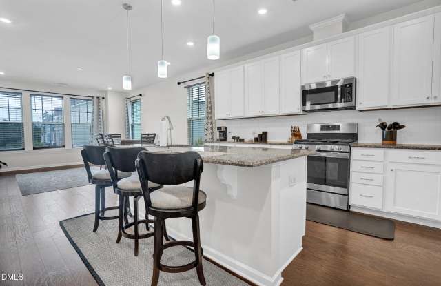 1202 Commack Drive Gallery 4
