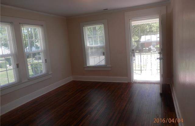 1312 Effingham Road Gallery 3