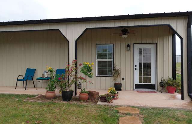 Affordable & Charming 1 bed and 1 bath includes, trash, water and  lawn care! photos photos