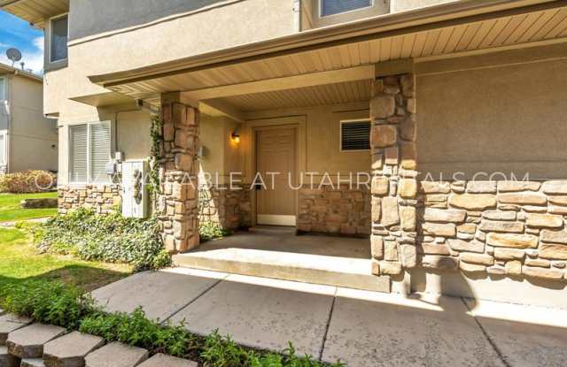 6623 W Blue Iris Dr Gallery 3