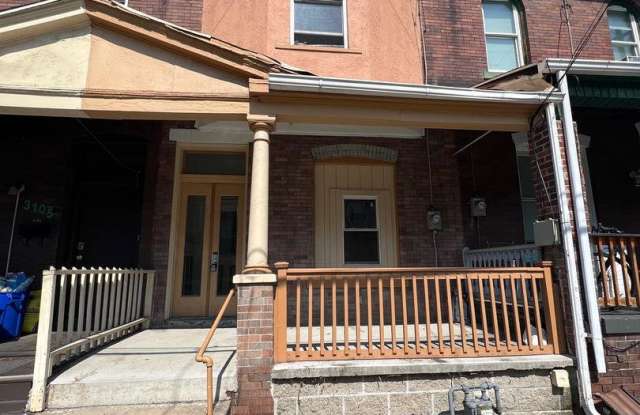 Spacious 3 or 4 Bedroom 2 Bathroom Available in Oakland, Modern Updates and Great Front Porch and Backyard!! photos photos