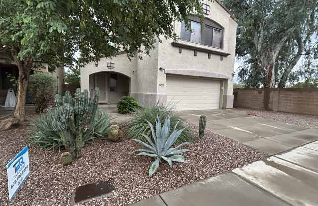 1905 E Village Dr Gallery 2