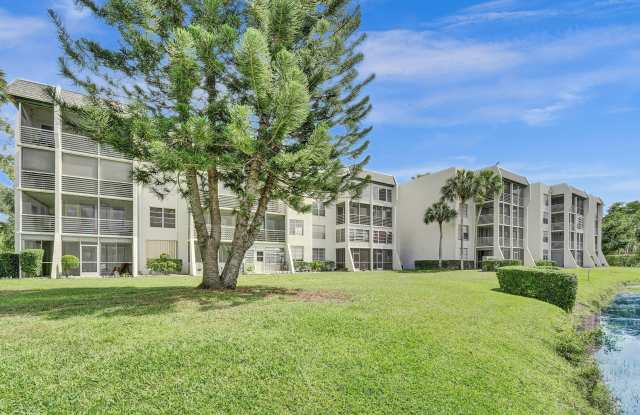 9470 Poinciana Place Gallery 3