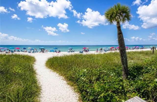 1200 Gulf Shore Blvd N photos photos