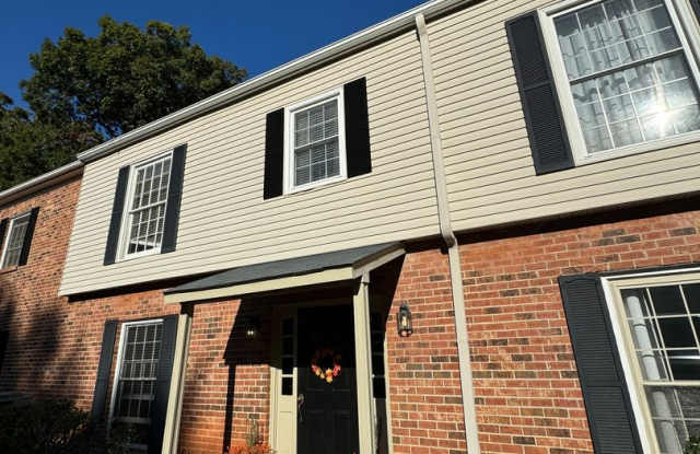 Adorable Two Bedroom in South Park! - 5925 Quail Hollow Road, Charlotte, NC 28210