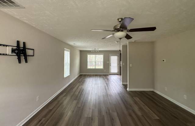 Well-Maintenance 4 Bed 2.5 Bath Hoke County Home Gallery 3
