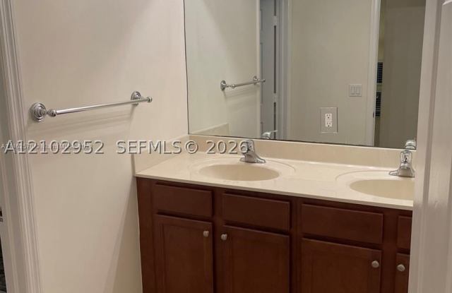 15382 SW 173rd Ln Gallery 3