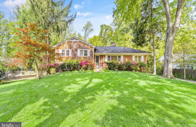 2440 LUCKETT AVENUE - 2440 Luckett Avenue, Dunn Loring, VA 22180