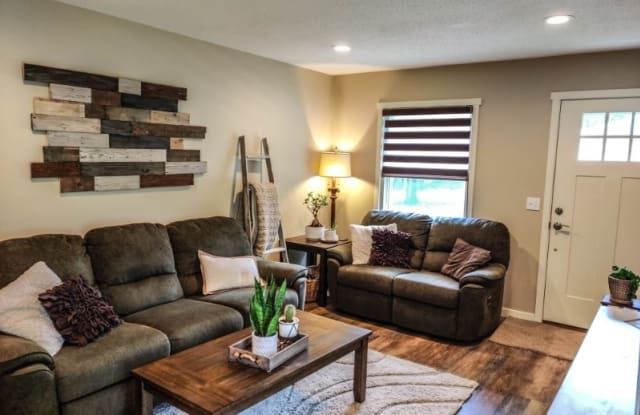 11008 V St - 11008 V Street, Omaha, NE 68137