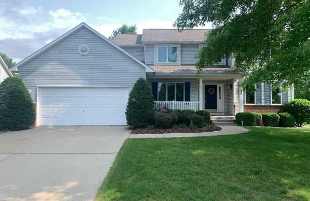 1631 Eastpointe Drive Gallery 2