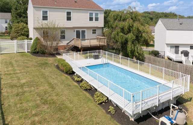 1421 Sandstone Dr Gallery 2