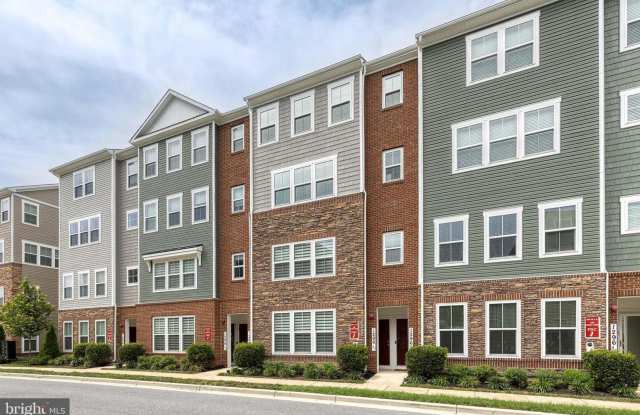 Gorgeous 2bd 2.5bth Garage Townhome in Crofton's Riverwalk photos photos