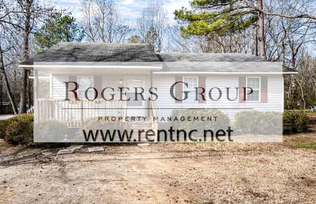 Homes for rent in Warrenton NC - 653 N. Main Street - Schedule Showing Online at www.rentnc.net Gallery 1