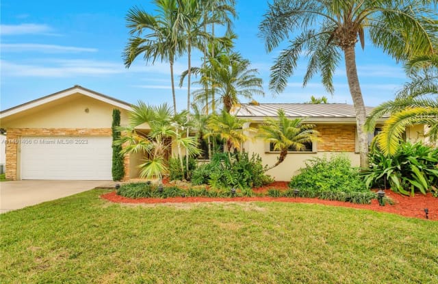 8035 SW 89th Ct - 8035 Southwest 89th Court, Sunset, FL 33173
