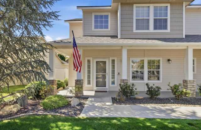 Newly Renovated 4 Bed 2.5 Bath Home in the Heart of Meridian Gallery 4